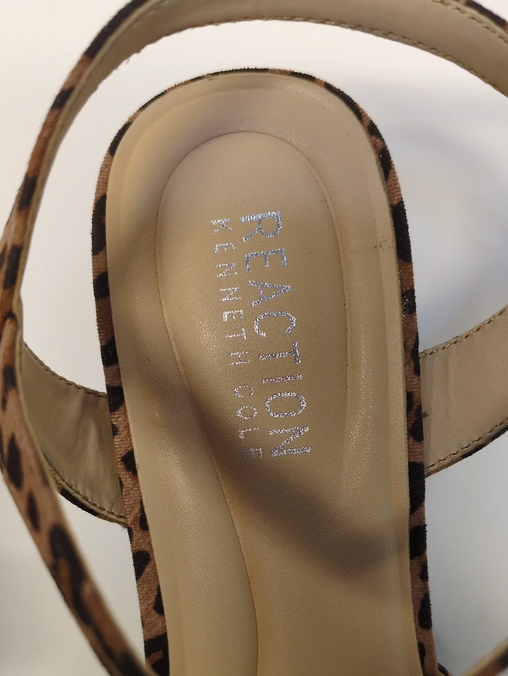 Kenneth Cole Reaction Reeva Leopard Print Platform Sandals Block Heel Size 10